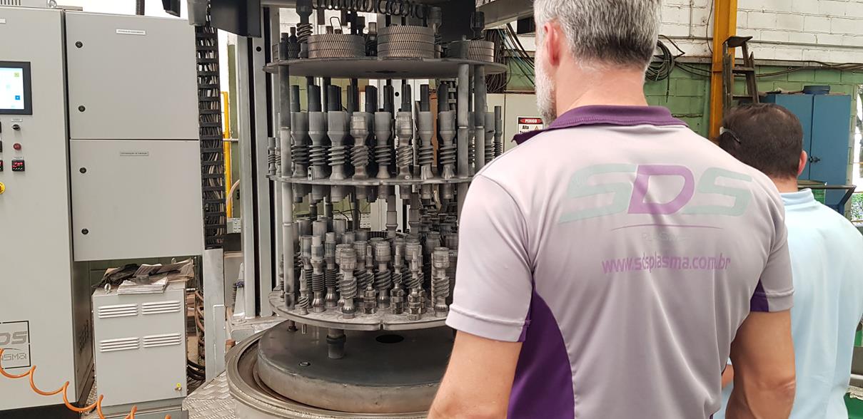 reator de nitretação a plasma